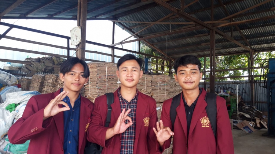 MAHASISWA UNIMUDA SORONG TURUT MEMERIAHKAN HARI HABITAT DUNIA DAN HARI KOTA DUNIA 2023