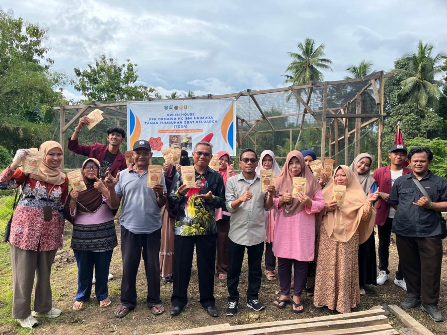 Tim PPK Ormawa IMM UNIMUDA Buat Pelatihan Packaging dan Pembuatan Produk TOGA untuk Kelompok Wanita Tani